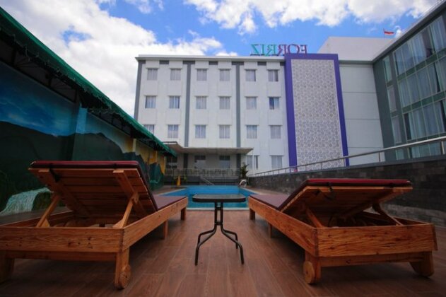 Forriz Hotel Yogyakarta - Photo2