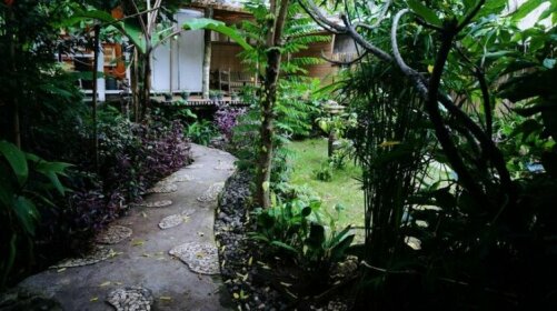 Froghouse Homestay