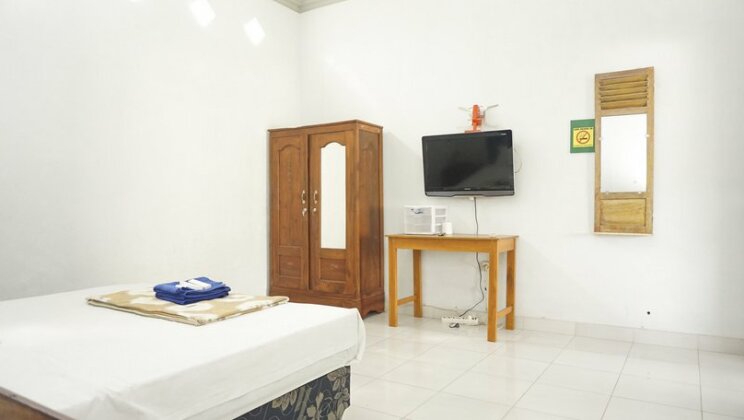  Photo 1
