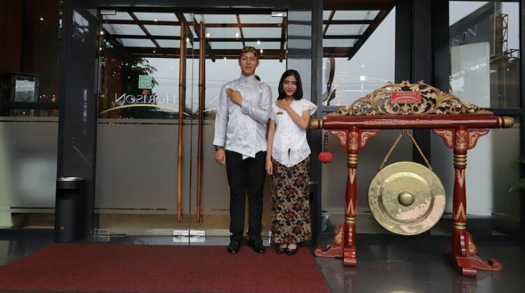 Horison Urip Sumoharjo - Photo2