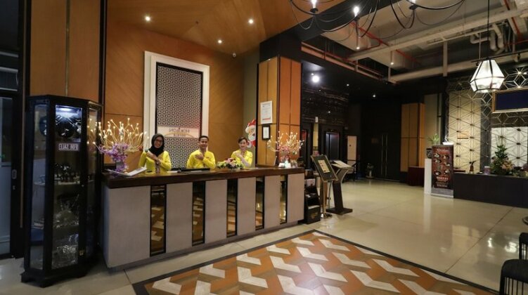 Horison Urip Sumoharjo - Photo4