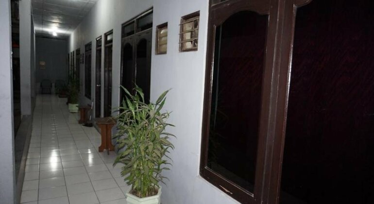 Hotel Istana Yogyakarta - Photo2