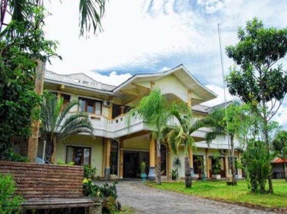 Hotel Museum Batik - Photo2