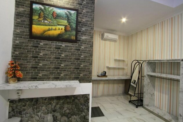 Ndalem Bebekan Guesthouse - Photo4