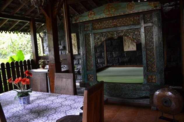 Ndalem Suryo Saptono Guest House - Photo3