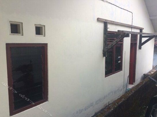 Omah Dhelik Homestay - Photo2