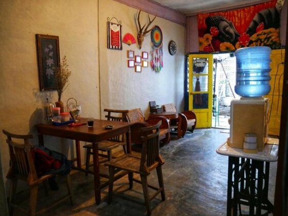 Omah Tukangan Homestay - Photo2
