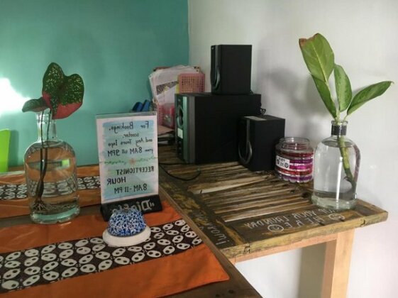 One More Night Hostel Yogyakarta - Photo3