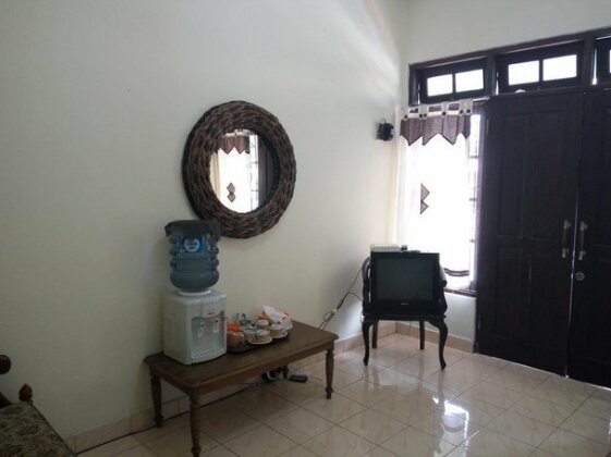 Onim Guesthouse - Photo3