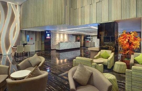 Platinum Adisucipto Yogyakarta Hotel & Conference Center - Photo4