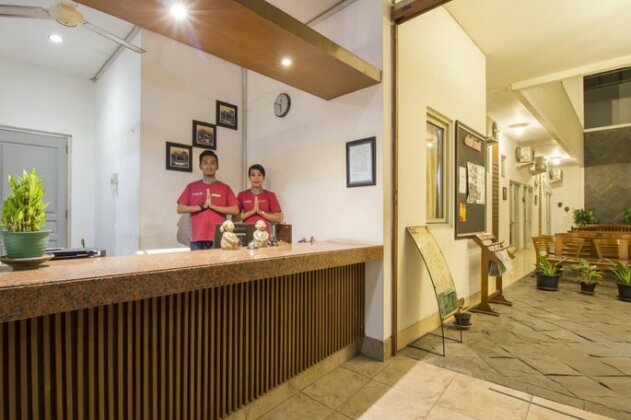 Poncowinatan Hotel - Photo2