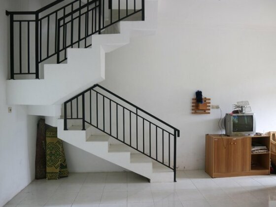 Rajawali Guesthouse - Photo3