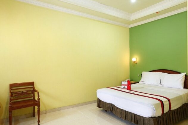 RedDoorz near Ambarukmo Plaza 3 - Photo3