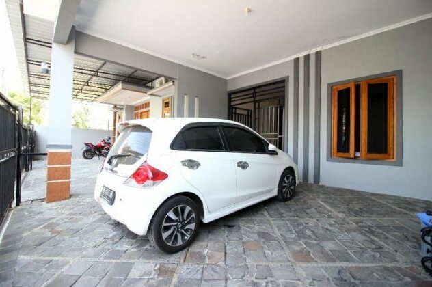 RedDoorz Plus near STIE YKPN 2 - Photo2