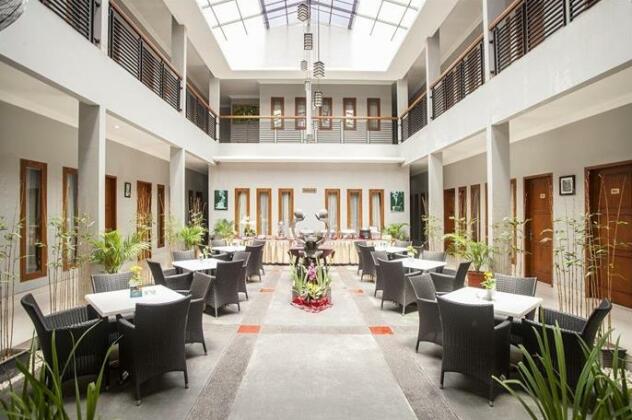 Rosalia Indah Hotel - Photo3