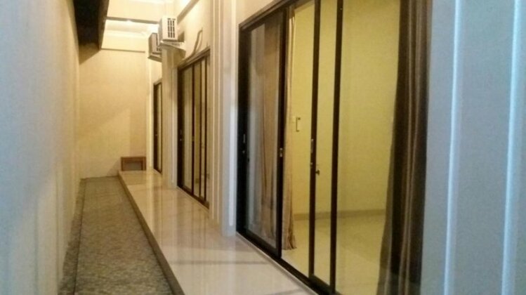 Royal Adem Mejing - Photo5
