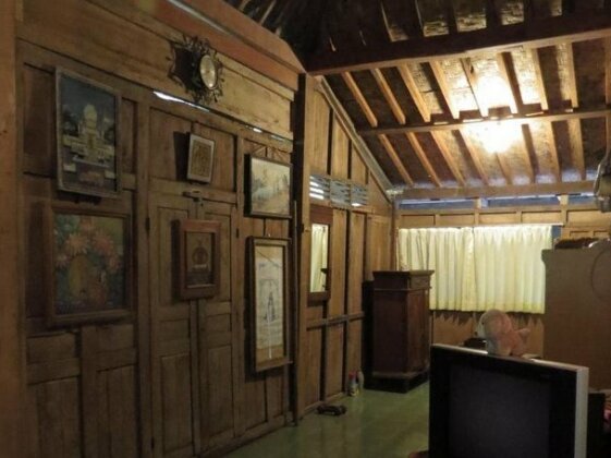 Rumah Limasan Jawa - Photo3