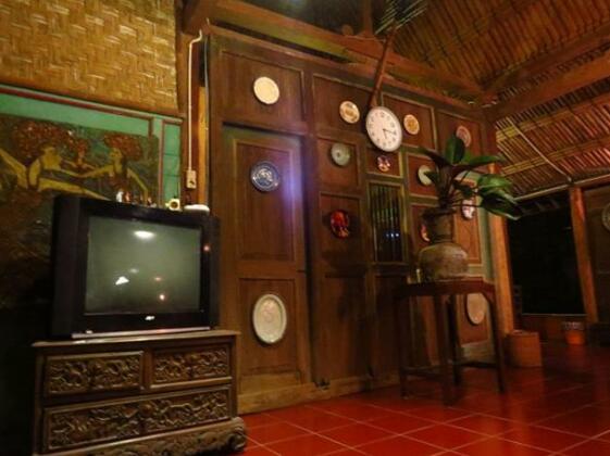 Rumah Limasan Jawa - Photo4