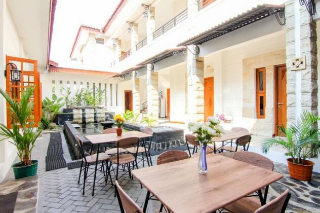 S5 Guest House Yogyakarta - Photo3
