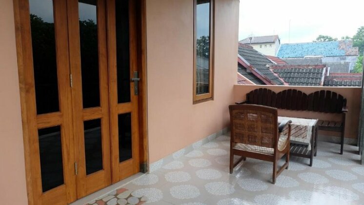 Simply Homy Guest House UTY - Photo4