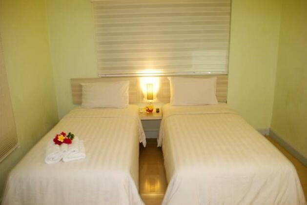 Sky Hotel Yogyakarta - Photo5