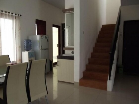 Three Bedrooms House with a Pool - Photo4