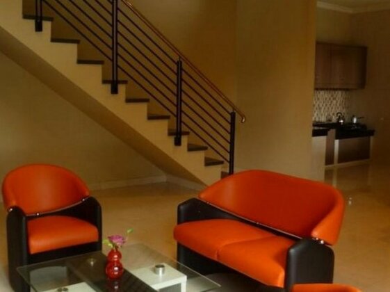 Twin House - Photo3