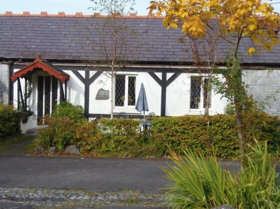 Caheroyn House - Photo2