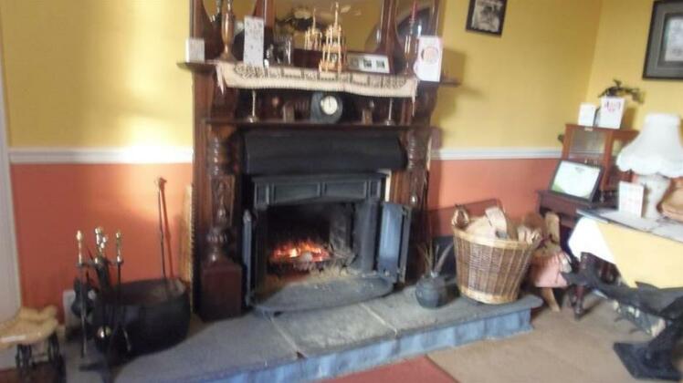 Caheroyn House - Photo3