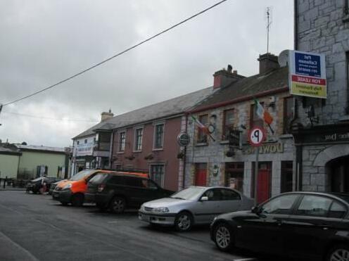 The Castle Gate Hotel Athenry