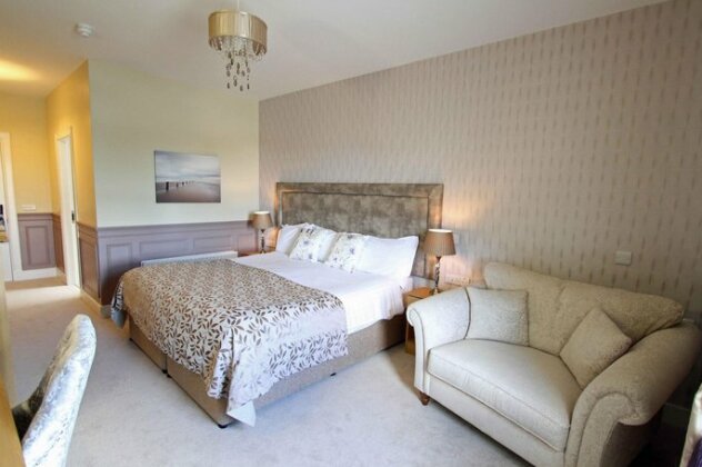 Ballyliffin TownHouse Boutique Hotel - Photo5