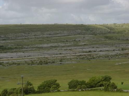 The Burren National Park Hostel - Clare's Rock Accommodation - Photo4
