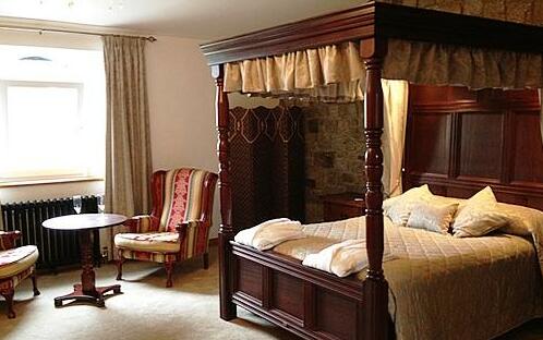 Slaney Manor - Photo3