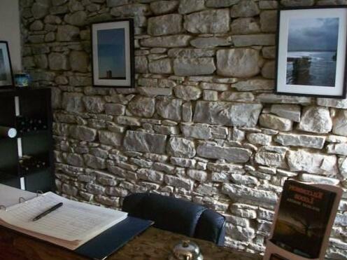 Kilcommon Lodge Holiday Hostel - Photo4