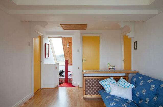 Serenity House Broadway - Photo2