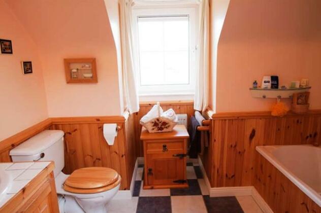 Avoca Lodge - Photo2