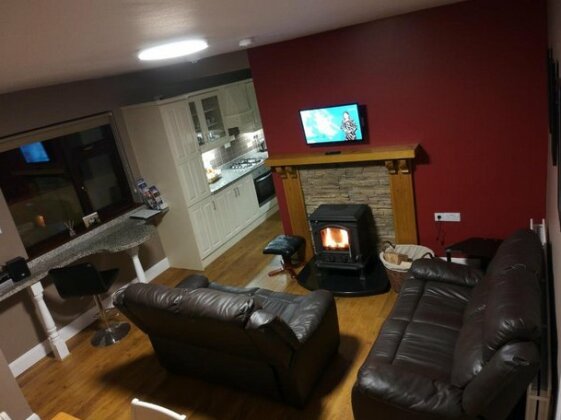 Helens Self Catering - Photo5