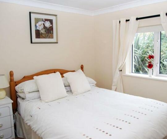 The Ocean Wave Bed & Breakfast - Photo5