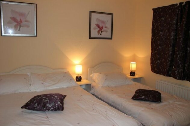 Arch Guesthouse - Photo3