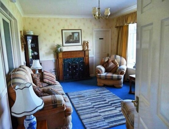 Heather Lodge Bed and Breakfast - Photo2