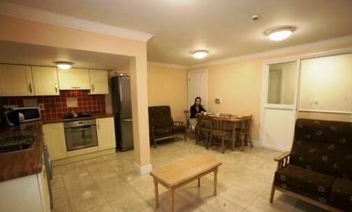Abbeyville Apartments Off Campus Accommodation - Photo4