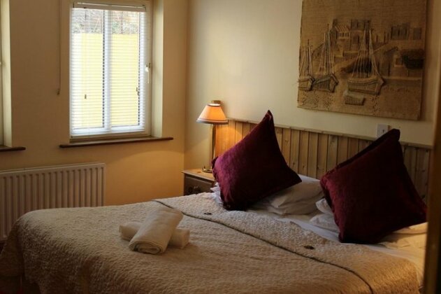 Dingle Marina Lodge - Photo5