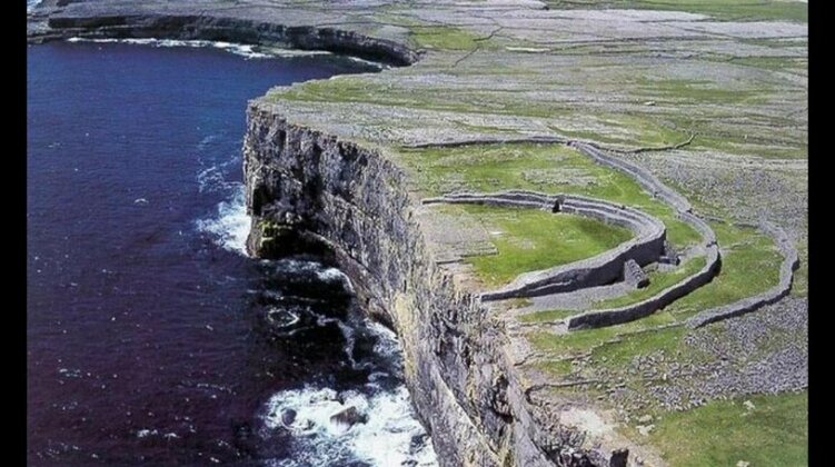 Egan's Wild Atlantic View - Photo3