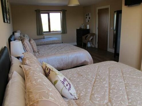 O'Learys Lodge - Photo4