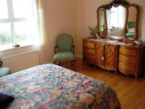 Trildoon House Bed and Breakfast - Photo2