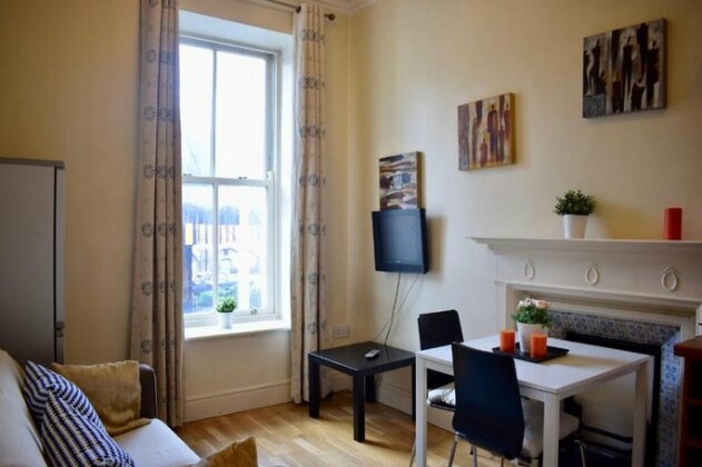 1 Bedroom Apartment In Prime Dublin Location - Photo2