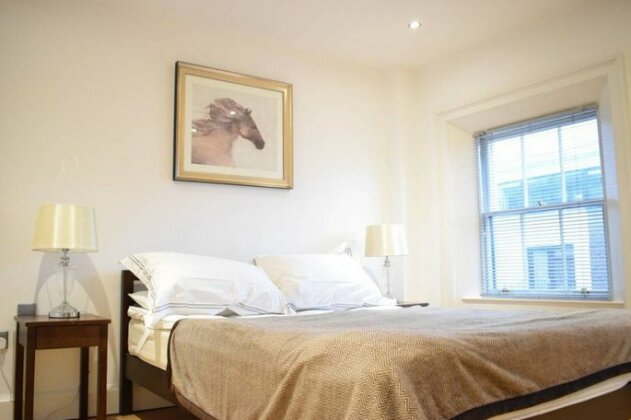 2 Bedroom Apartment Near Grafton Street Sleeps 4 - Photo5