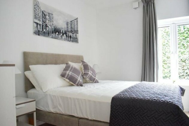 2 Bedroom Flat In Central Dublin Sleeps 4 - Photo4