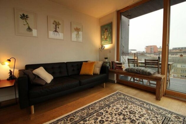 Central Apartment Along the River Liffey - Photo2