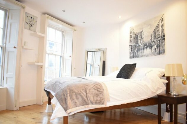 Central Dublin 2 Bedroom Apartment - Photo2